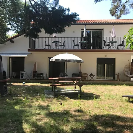 Jaray-jaclo D' Hotes